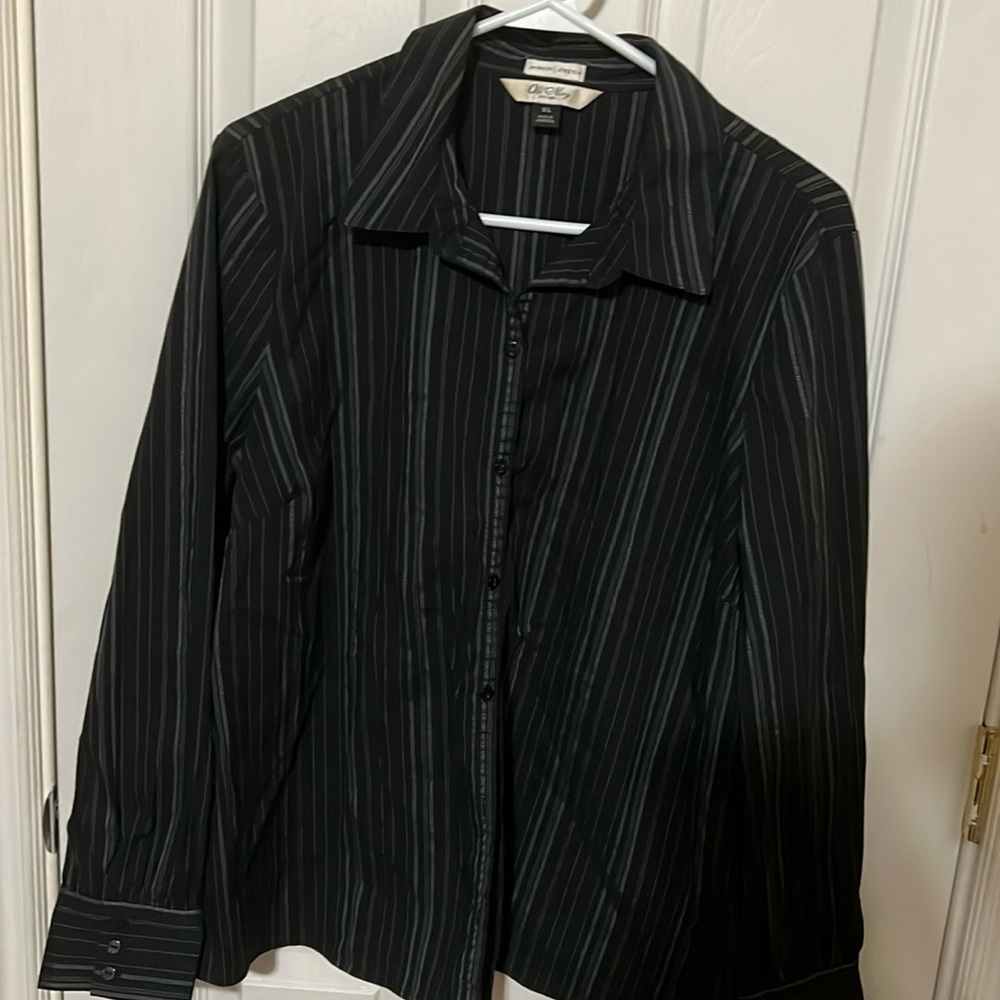Women’s perfect stretch long sleeve dress shirt